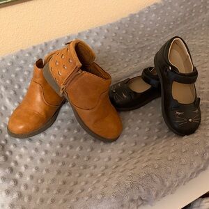 Set of two girls shoes/boots